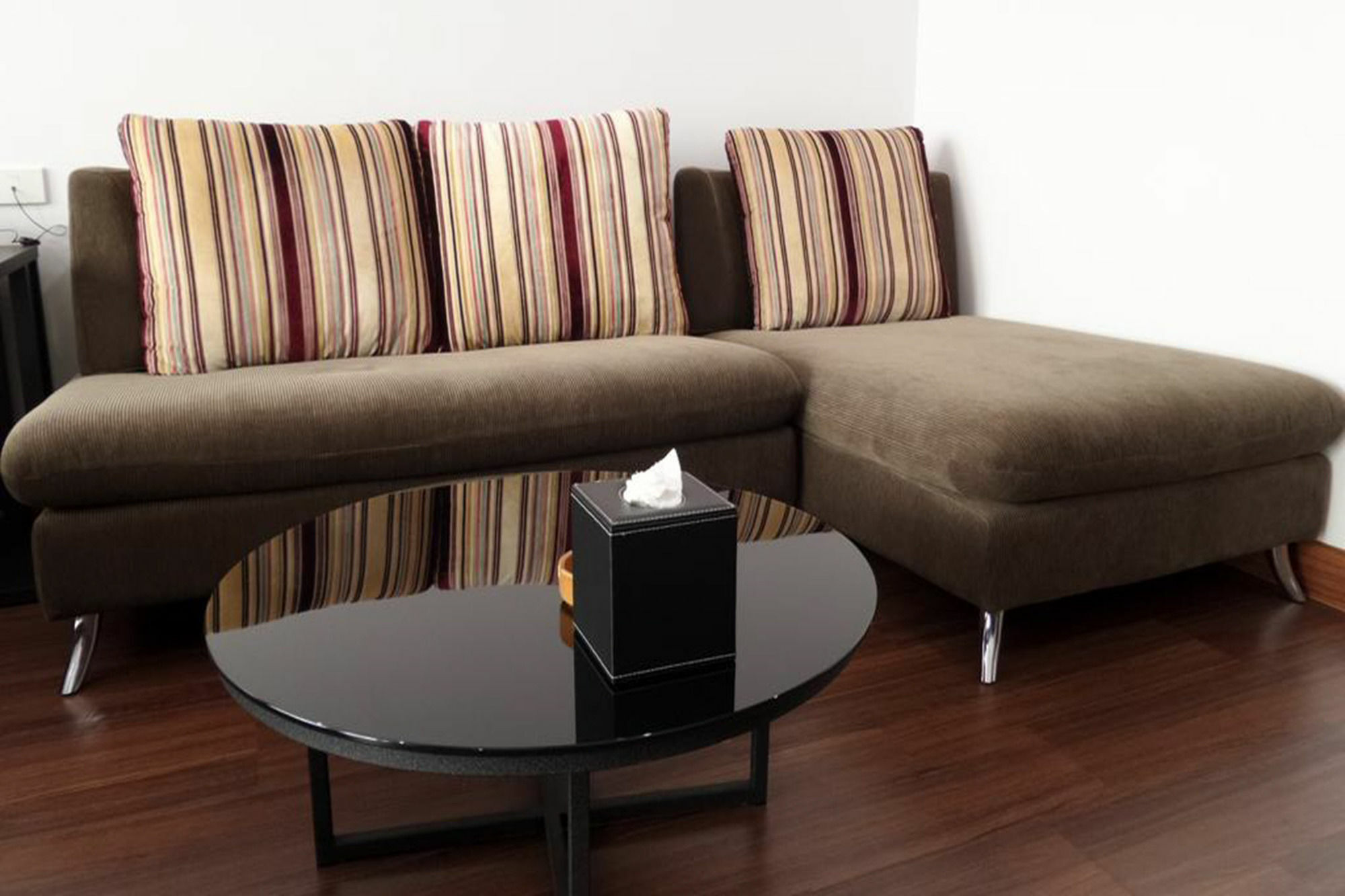 Winner Sriracha Serviced Apartment Si Racha Exterior photo