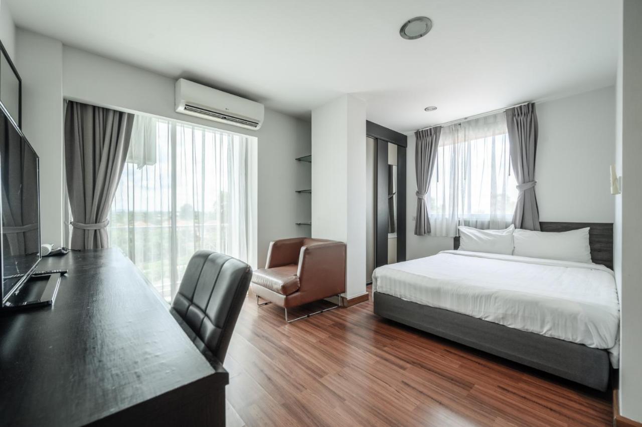 Winner Sriracha Serviced Apartment Si Racha Exterior photo