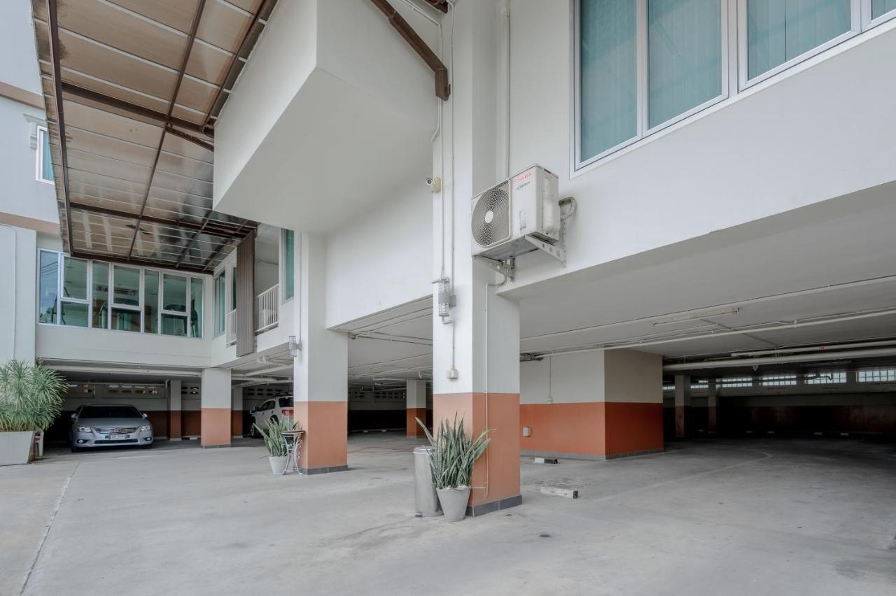 Winner Sriracha Serviced Apartment Si Racha Exterior photo